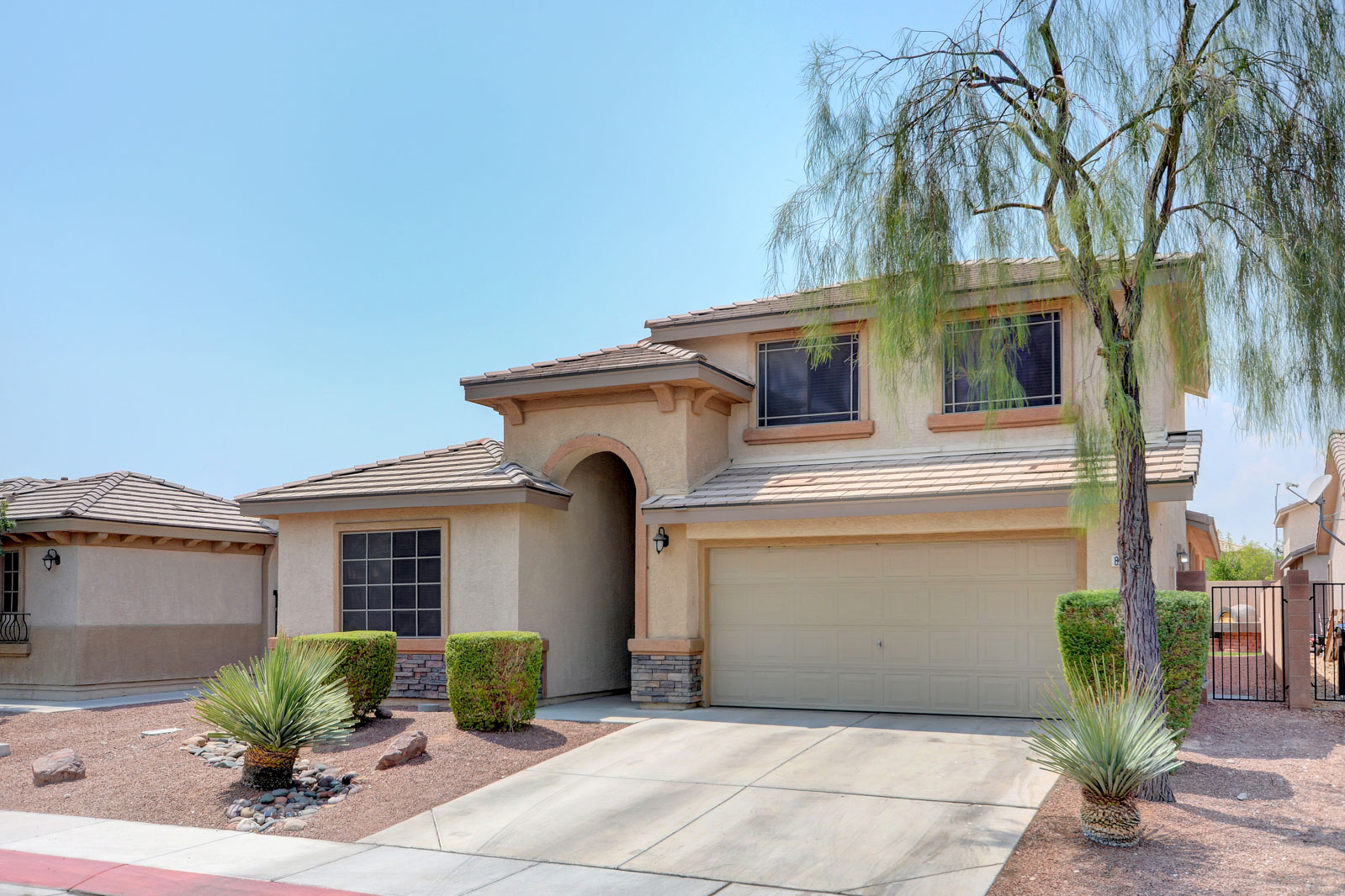 8117 Slate Falls Street