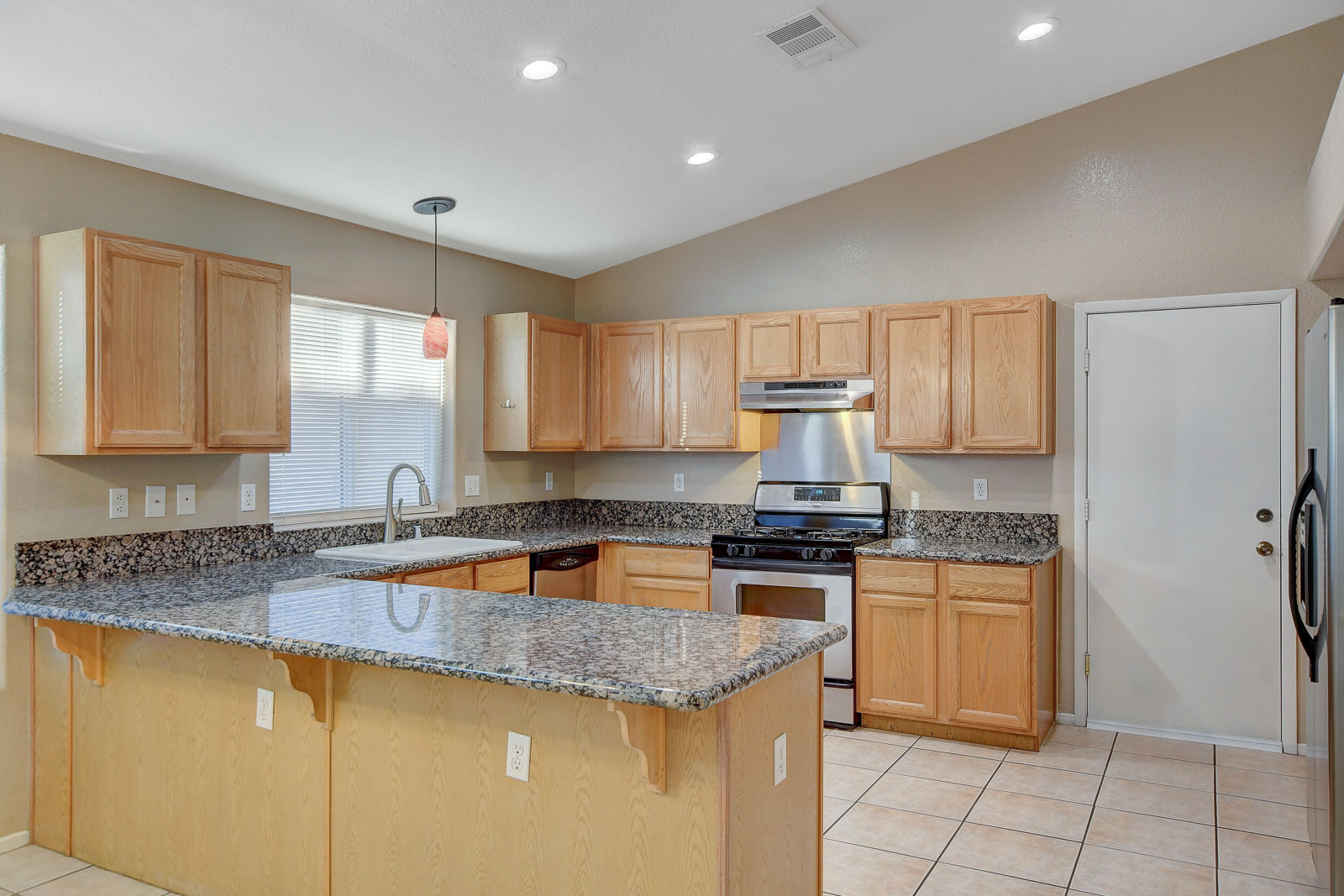 7861 W Delhi Av