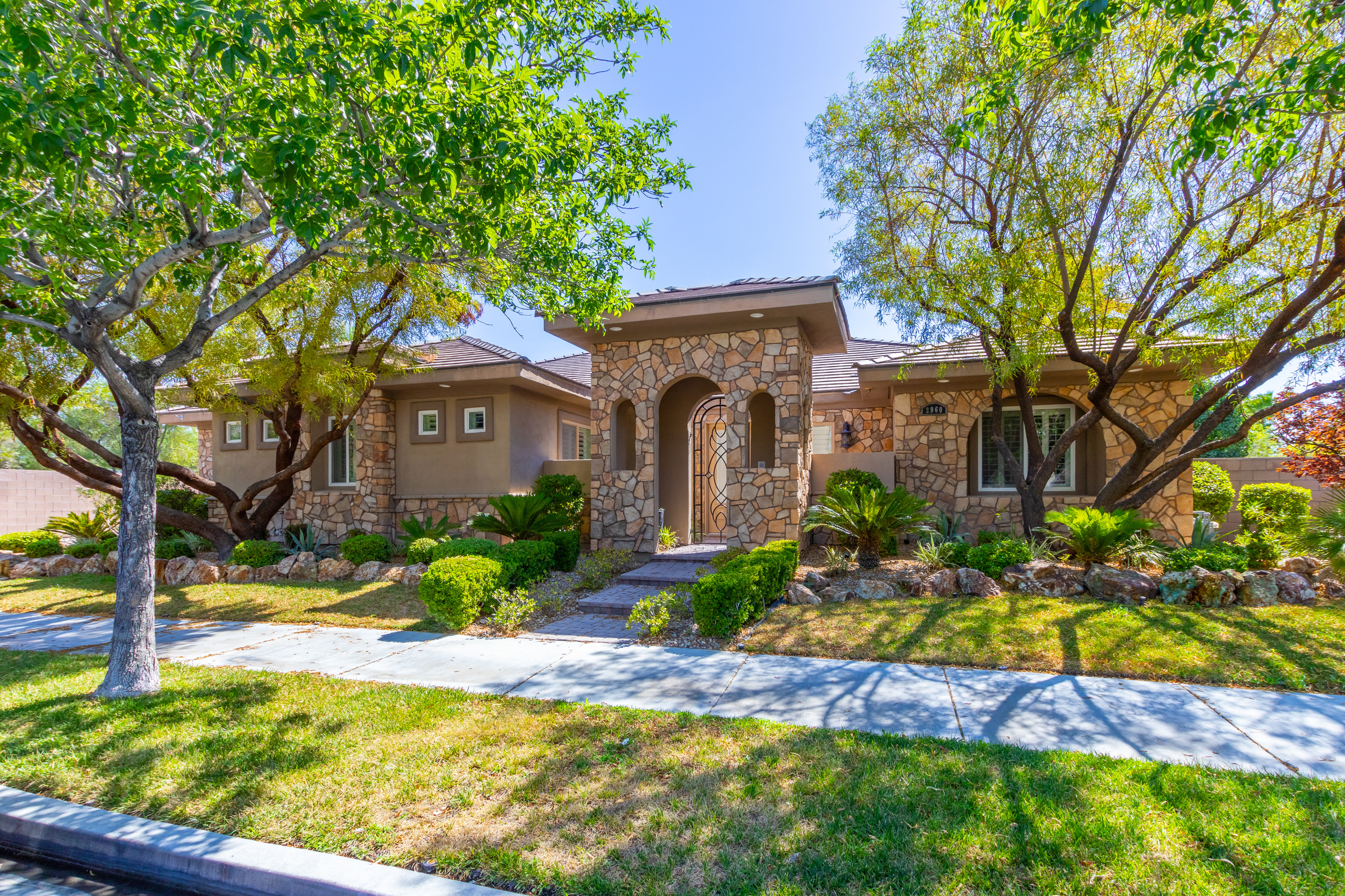 2960 American River Lane